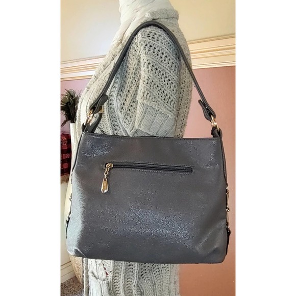 Bolaishaxuan (BOLAI) Gray Pebble Leather Bag - Picture 2 of 11